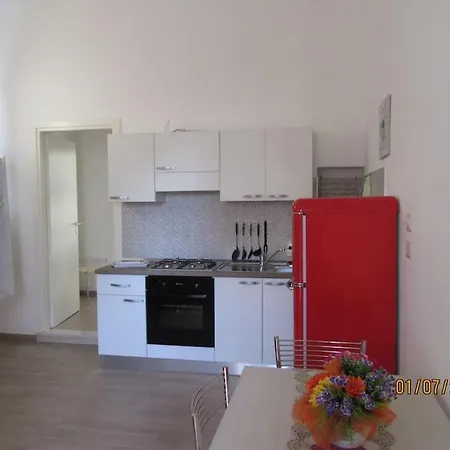 In Centro A Due Passi Dal Mare * 切萨雷奥港